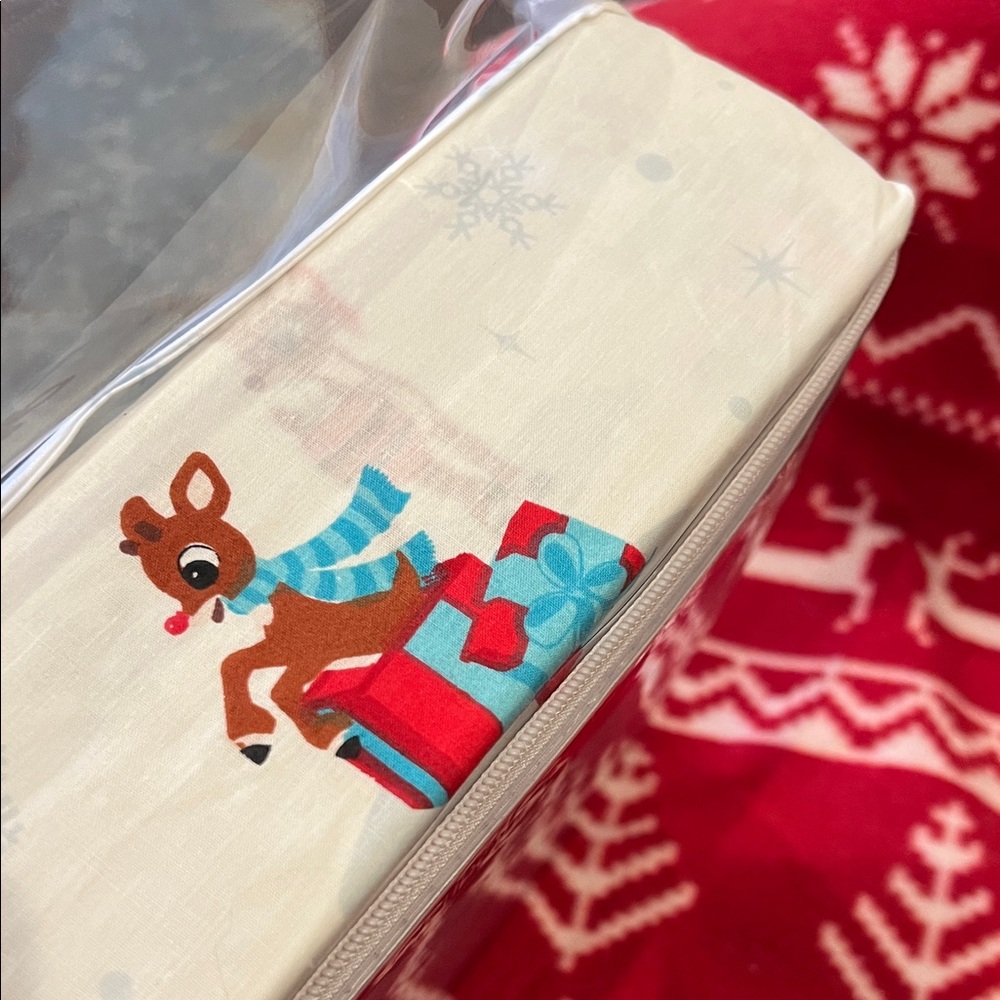 Rudolph the Red/Nosed Reindeer Full Sheet Set - Picture 10 of 11